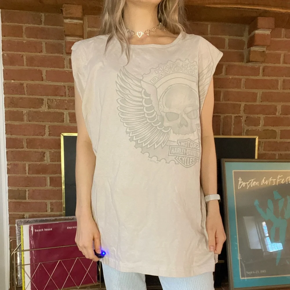 Y2K Harley-Davidson Denver 2007 Pin-Up Girl Cut Off Muscle Tank Skull Gr… - Picture 5 of 16